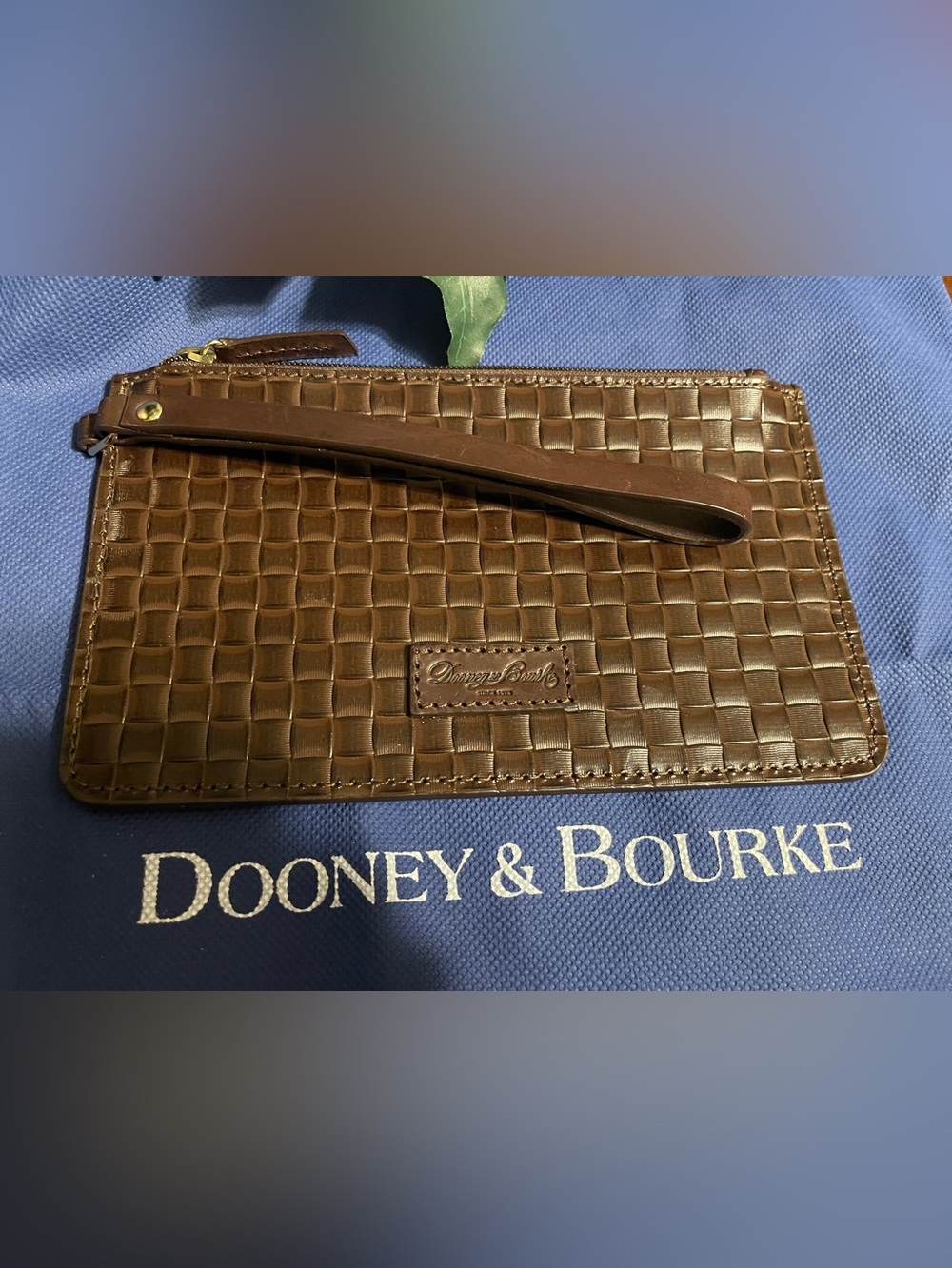 NWOT Dooney & Bourke Chocolate Brown Woven Leather Wristlet
